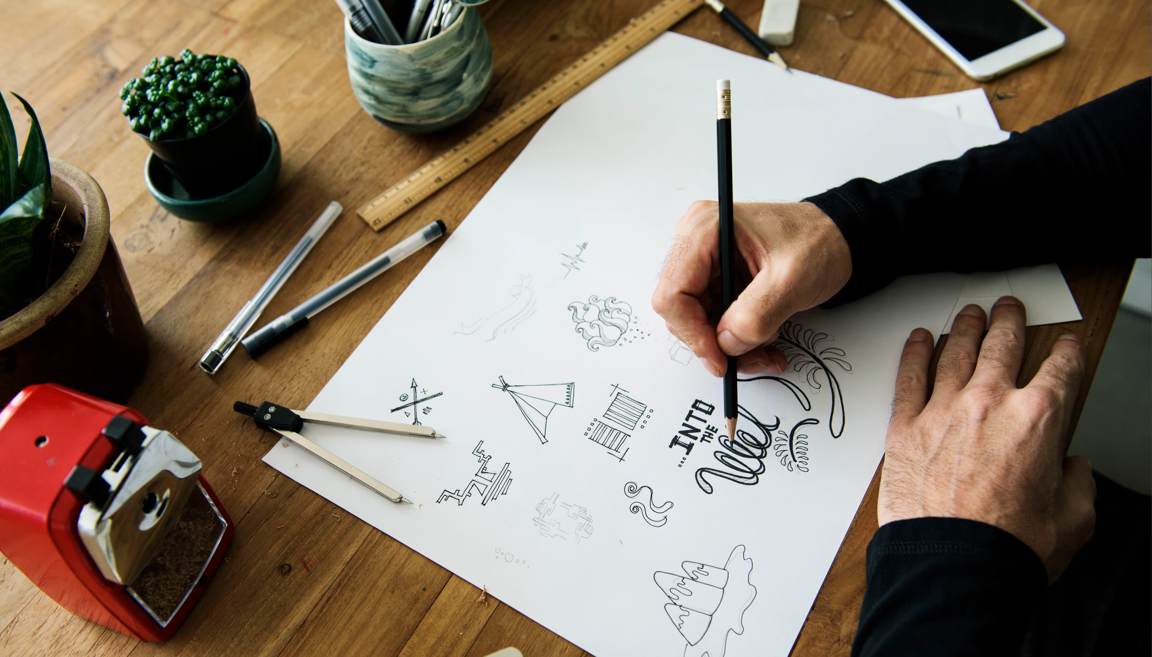 BRAND & IDENTITY